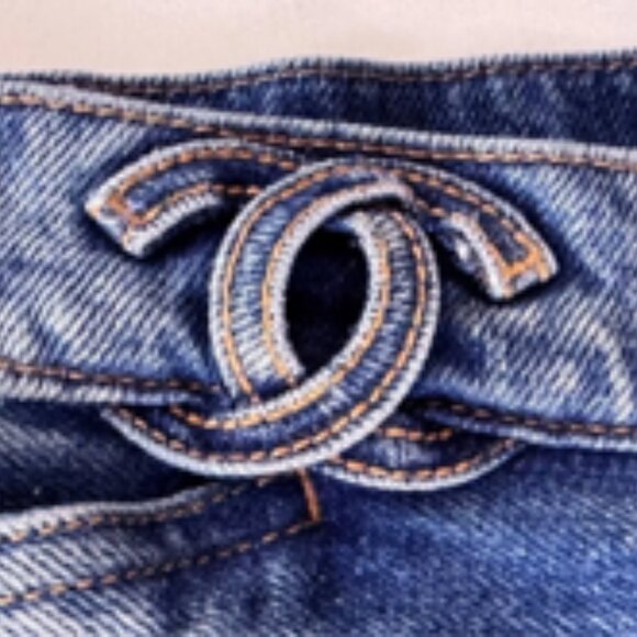 🎊 SOLD 🎊AUTHENTIC 2024 SS24 Runway Chanel Denim Jeans, Size 38 - Picture 6 of 15